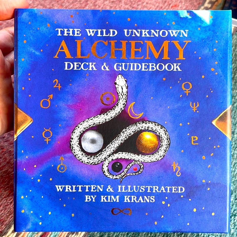 *SOLD* EUC Wild Unknown Alchemy Oracle Deck 🐍✨ Kim Krans